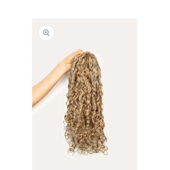 Luxurious Wavy Hair Extensions - Blonde - Picture 2 of 2